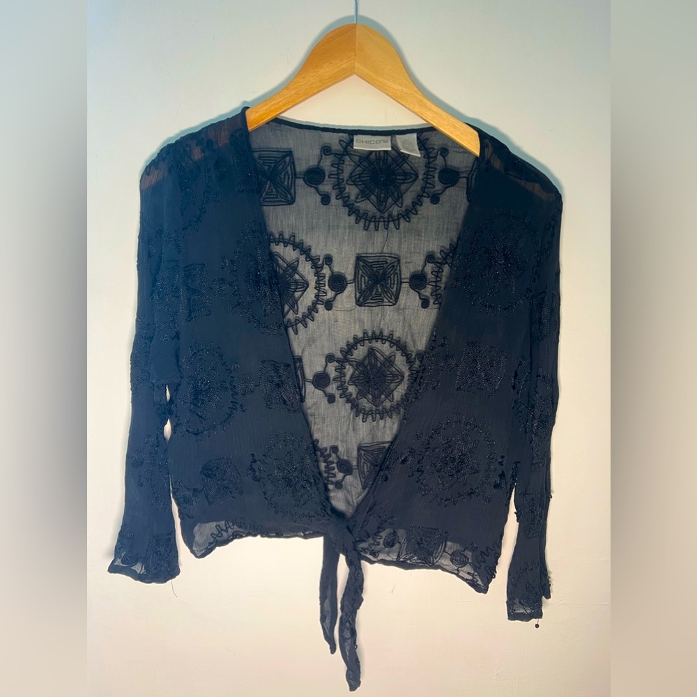 Adorable Vintage 100% Silk embroidered Top